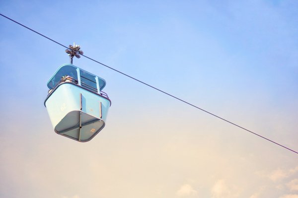 Welche nachhaltigen Materialien eignen sich für elegante Herbstmäntel?